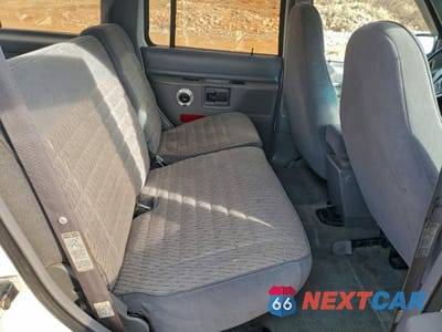 Zdjęcie 11 z 13 samochodu: 1993 FORD EXPLORER VIN:1FMDU34X2PUC39921 - miniatura