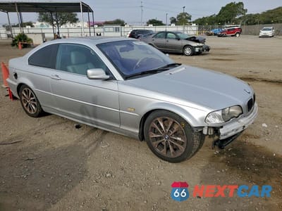 Czwarte zdjęcie samochodu z boku: 2002 BMW 330 CI VIN:WBABN534X2JU25970 - miniatura