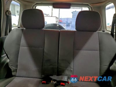 Zdjęcie 10 z 15 samochodu: 2001 CHEVROLET TRACKER VIN:2CNBJ13C016952812 - miniatura