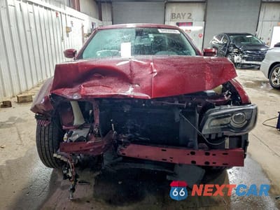 Piąte zdjęcie samochodu w środku: 2023 CHRYSLER 300 TOURING L VIN:2C3CCASG4PH647015 - miniatura