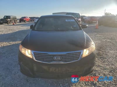 Piąte zdjęcie samochodu w środku: 2009 KIA OPTIMA LX VIN:KNAGE228695293138 - miniatura