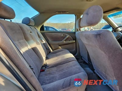Zdjęcie 10 z 12 samochodu: 1997 TOYOTA CAMRY LE VIN:JT2BG22K0V0083864 - miniatura