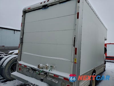 Zdjęcie 10 z 12 samochodu: 2006 FORD E450 BOX TRUCK VIN:1FDXE45S56DA65604 - miniatura