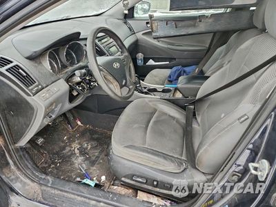 Zdjęcie 7 z 12 samochodu: 2014 HYUNDAI SONATA GLS VIN:5NPEB4AC0EH891028 - miniatura