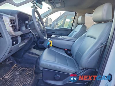 Zdjęcie 7 z 14 samochodu: 2023 FORD F550 SUPER DUTY VIN:1FD0W5HT3PEC54384 - miniatura