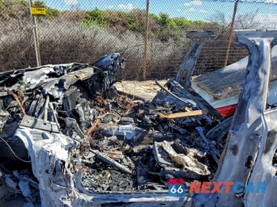 Zdjęcie 7 z 12 samochodu: 2011 AUDI A8 L QUATTRO VIN:WAURVAFD8BN012747 - miniatura