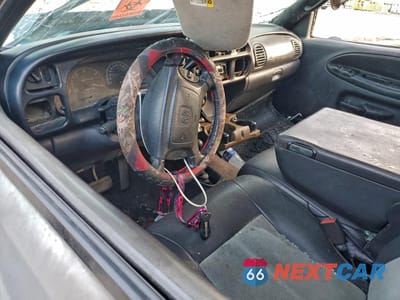 Zdjęcie 8 z 12 samochodu: 2002 DODGE RAM 2500 VIN:3B7KF23632M234779 - miniatura