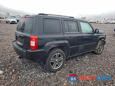 Trzecie zdjęcie samochodu z tyłu: 2008 JEEP PATRIOT SPORT VIN:1J8FF28W18D778351 - miniatura