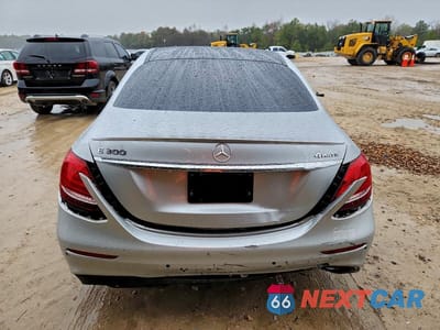 Zdjęcie 6 z 12 samochodu: 2017 MERCEDES-BENZ E 300 4MATIC VIN:WDDZF4KB2HA124987 - miniatura