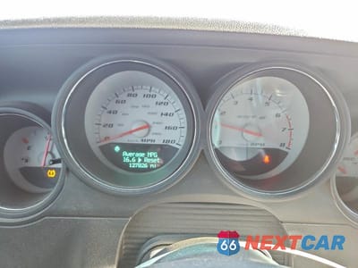Zdjęcie 9 z 12 samochodu: 2010 DODGE CHALLENGER SRT-8 VIN:2B3CJ7DWXAH109274 - miniatura