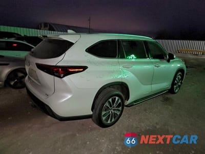 Trzecie zdjęcie samochodu z tyłu: 2020 TOYOTA HIGHLANDER VIN:5TDGZRAH6LS028920 - miniatura