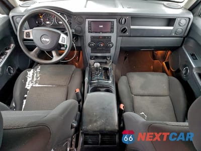 Zdjęcie 8 z 13 samochodu: 2009 JEEP COMMANDER SPORT VIN:1J8HG48K49C500193 - miniatura