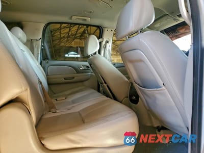 Zdjęcie 11 z 14 samochodu: 2007 CHEVROLET SUBURBAN C1500 VIN:1GNFC16J97J161689 - miniatura