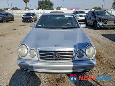 Piąte zdjęcie samochodu w środku: 1997 MERCEDES-BENZ E 320 VIN:WDBJF55F2VA437656 - miniatura