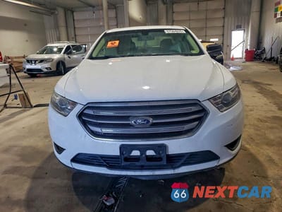 Piąte zdjęcie samochodu w środku: 2015 FORD TAURUS SE VIN:1FAHP2D85FG172556 - miniatura