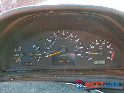 Zdjęcie 9 z 12 samochodu: 2000 MERCEDES-BENZ CLK 320 VIN:WDBLK65G2YT034501 - miniatura