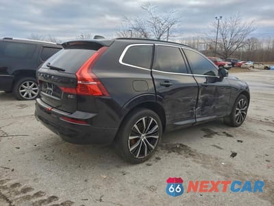 Trzecie zdjęcie samochodu z tyłu: 2023 VOLVO XC60 CORE VIN:YV4L12RV5P1227240 - miniatura