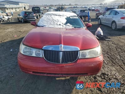 Piąte zdjęcie samochodu w środku: 1999 LINCOLN TOWN CAR SIGNATURE VIN:1LNHM82W4XY701557 - miniatura