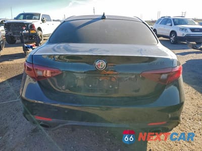 Zdjęcie 6 z 11 samochodu: 2020 ALFA ROMEO GIULIA VIN:ZARFAMANXL7623913 - miniatura