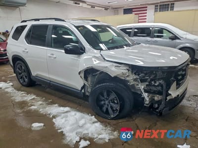 Czwarte zdjęcie samochodu z boku: 2025 HONDA PILOT SPORT VIN:5FNYG1H35SB020039 - miniatura