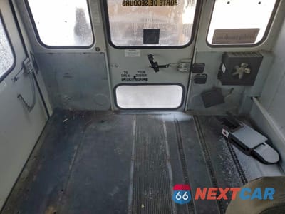 Zdjęcie 11 z 13 samochodu: 2010 CHEVROLET EXPRESS CU VIN:1GB9G5AG0A1165042 - miniatura