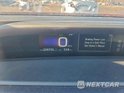 Zdjęcie 9 z 11 samochodu: 2016 TOYOTA PRIUS FOUR VIN:JTDKARFU0G3511334 - miniatura