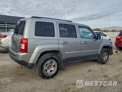 Trzecie zdjęcie samochodu z tyłu: 2015 JEEP PATRIOT SPORT VIN:1C4NJPBA0FD219849 - miniatura