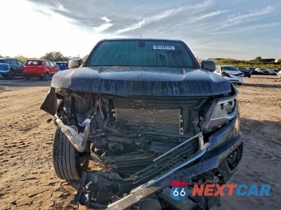 Piąte zdjęcie samochodu w środku: 2018 CHEVROLET COLORADO LT VIN:1GCGSCEN1J1262166 - miniatura