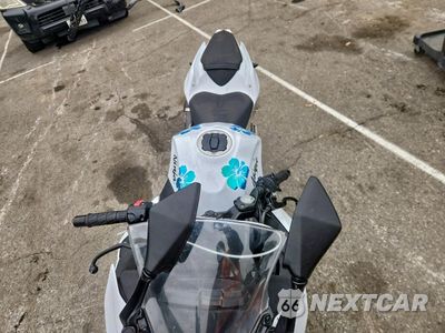 Piąte zdjęcie samochodu w środku: 2023 KAWASAKI EX400 VIN:JKAEXKG18PDAM3125 - miniatura