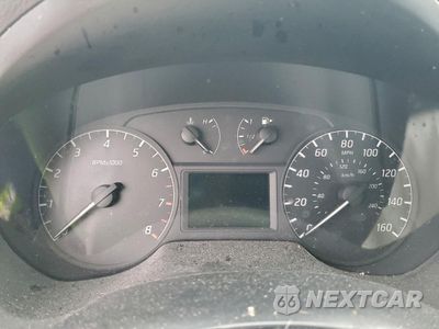 Zdjęcie 9 z 14 samochodu: 2014 NISSAN SENTRA S VIN:3N1AB7AP8EY238293 - miniatura