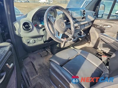 Zdjęcie 8 z 12 samochodu: 2021 MERCEDES BENZ SPRINTER 2500 DELIVERY VAN VIN:W1W40CHY6MT045014 - miniatura