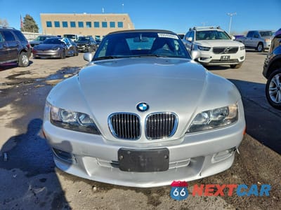 Piąte zdjęcie samochodu w środku: 2001 BMW Z3 3.0 VIN:WBACN53451LJ55232 - miniatura