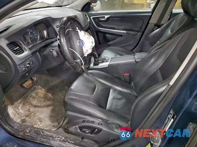 Zdjęcie 7 z 12 samochodu: 2015 VOLVO S60 VIN:YV126MFJ6F2367832 - miniatura