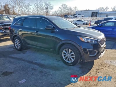 Czwarte zdjęcie samochodu z boku: 2016 KIA SORENTO LX VIN:5XYPGDA53GG104479 - miniatura