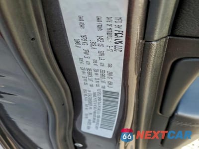 Zdjęcie 13 z 13 samochodu: 2017 JEEP GRAND CHEROKEE LAREDO VIN:1C4RJFAG0HC842625 - miniatura