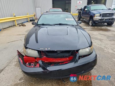 Piąte zdjęcie samochodu w środku: 2004 FORD MUSTANG VIN:1FAFP406X4F222913 - miniatura