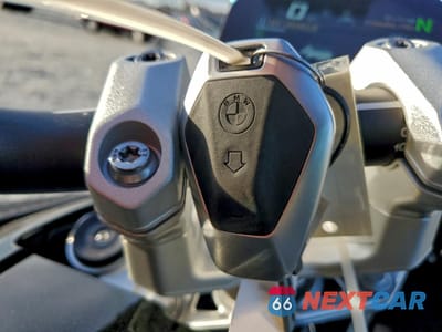 Zdjęcie 8 z 10 samochodu: 2025 BMW R 1300 GS ADVENTURE VIN:WB10M3308S6L17815 - miniatura