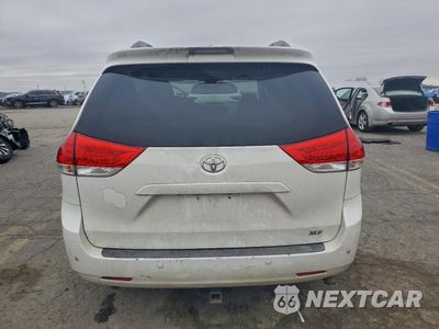 Zdjęcie 6 z 13 samochodu: 2014 TOYOTA SIENNA XLE VIN:5TDYK3DC8ES454259 - miniatura