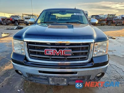 Piąte zdjęcie samochodu w środku: 2010 GMC SIERRA C1500 SLE VIN:3GTRCVE00AG175012 - miniatura
