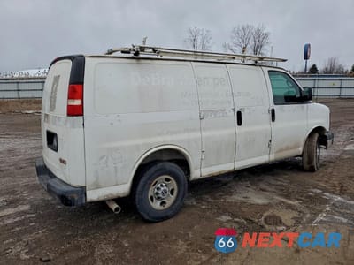 Trzecie zdjęcie samochodu z tyłu: 2013 GMC SAVANA G3500 DELIVERY VAN VIN:1GTZ7TBG3D1184008 - miniatura