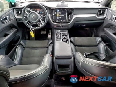 Zdjęcie 8 z 12 samochodu: 2019 VOLVO XC60 T8 R-DESIGN VIN:LYVBR0DM2KB283812 - miniatura