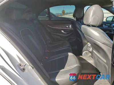 Zdjęcie 10 z 13 samochodu: 2019 MERCEDES-BENZ E 63 AMG-S 4MATIC VIN:WDDZF8KB5KA521396 - miniatura