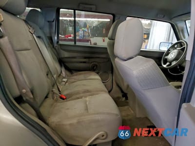 Zdjęcie 11 z 15 samochodu: 2007 JEEP COMMANDER VIN:1J8HG48K87C579347 - miniatura