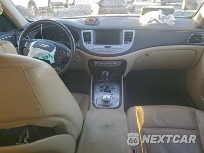Zdjęcie 8 z 12 samochodu: 2011 HYUNDAI GENESIS 4.6L VIN:KMHGC4DF0BU127950 - miniatura