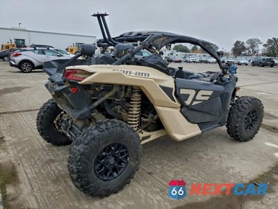 Czwarte zdjęcie samochodu z boku: 2023 CAN-AM MAVERICK DS UTILITY VEHICLE VIN:3JBVGAY26PE000179 - miniatura