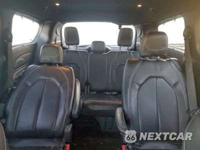Zdjęcie 10 z 16 samochodu: 2019 CHRYSLER PACIFICA TOURING L VIN:2C4RC1BG3KR507031 - miniatura