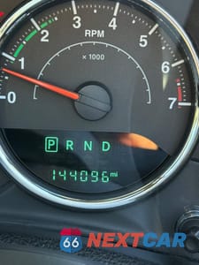 Zdjęcie 8 z 10 samochodu: 2015 JEEP WRANGLER UNLIMITED SAHARA VIN:1C4BJWEG9FL646451 - miniatura