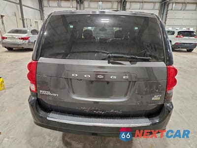 Zdjęcie 6 z 13 samochodu: 2019 DODGE GRAND CARAVAN SXT VIN:2C4RDGCG2KR692445 - miniatura