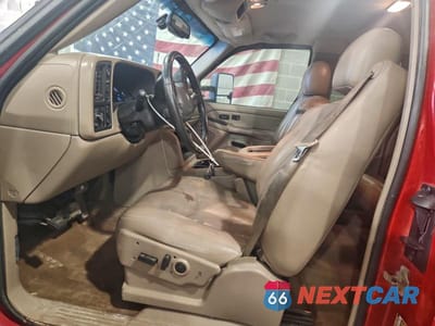 Zdjęcie 7 z 12 samochodu: 2004 GMC NEW SIERRA K1500 VIN:2GTEK19T441380134 - miniatura