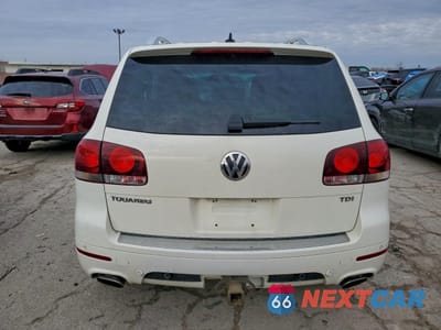 Zdjęcie 6 z 12 samochodu: 2010 VOLKSWAGEN TOUAREG TDI VIN:WVGFK7A93AD002177 - miniatura